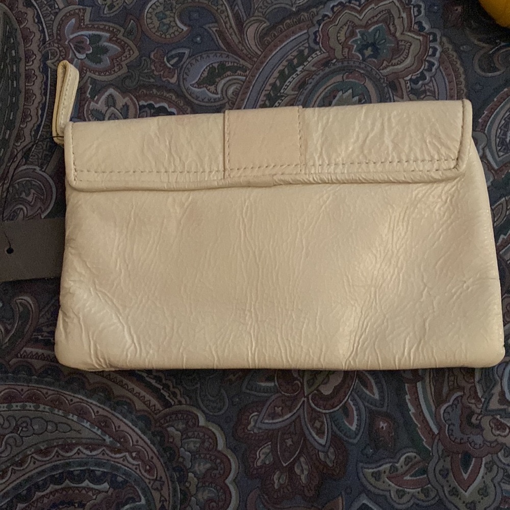 Kenneth Cole clutch - Picture 6 of 7